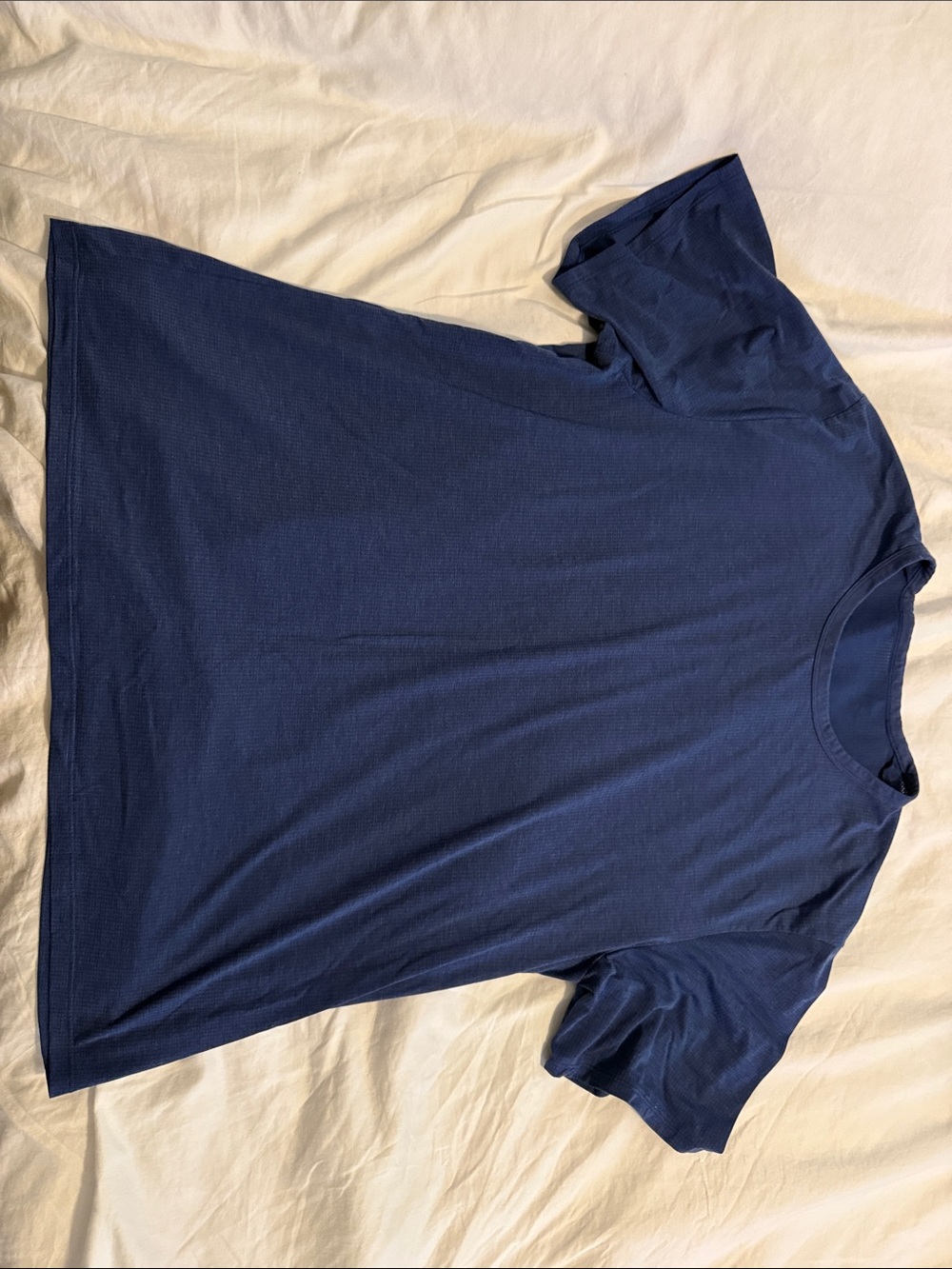 Lululemon Men’s XL Blue Mile Marker Shirt